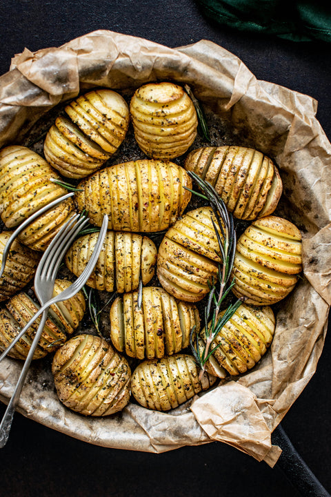 Crispy Hasselback Roast Potatoes with Garlic & Rosemary