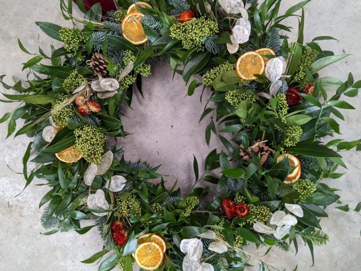 How To Make an Eco-Friendly Festive Wreath