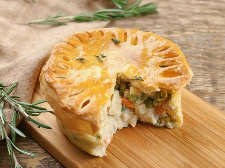 How To Make A Chicken & Vegetable Pie