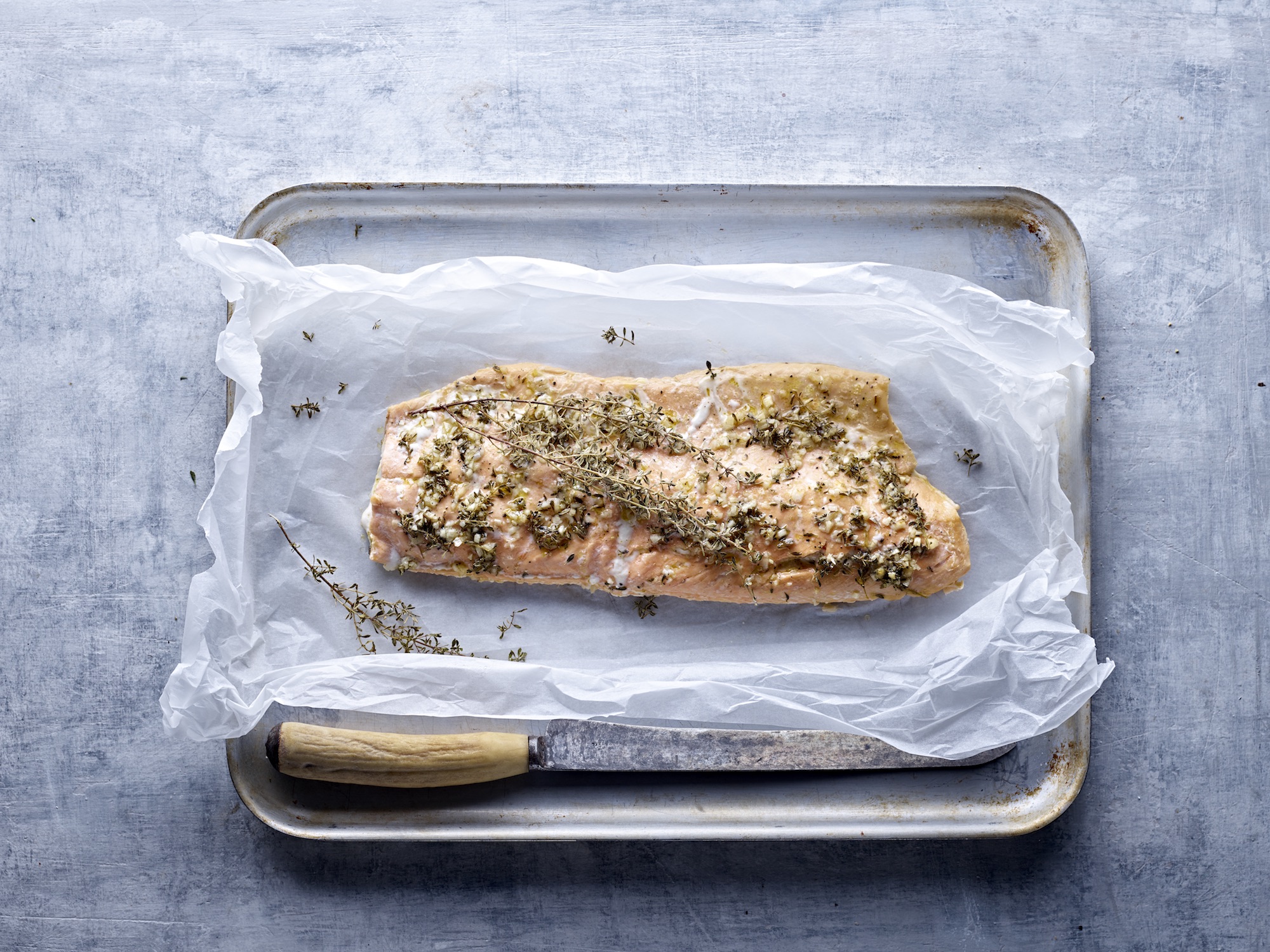 Thyme Baked Salmon Fillets with Honey & Garlic